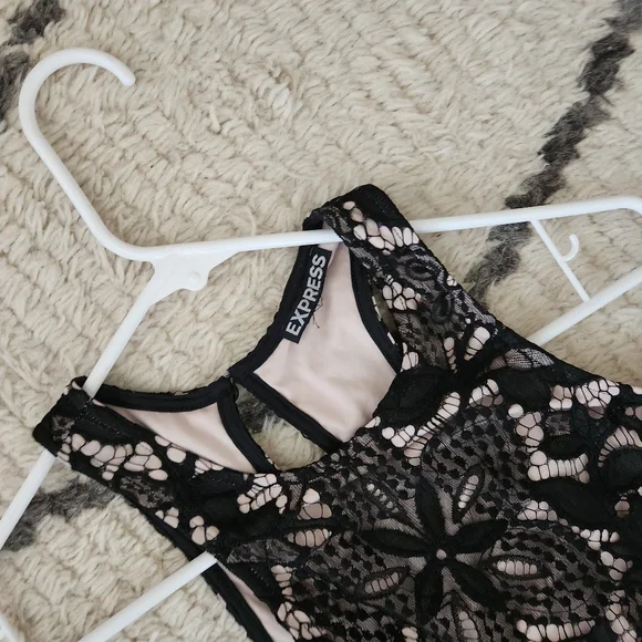 EXPRESS Black Lace Sleeveless Dress - Picture 2 of 2